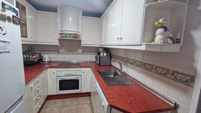 Image No.9-2 Bed Townhouse for sale