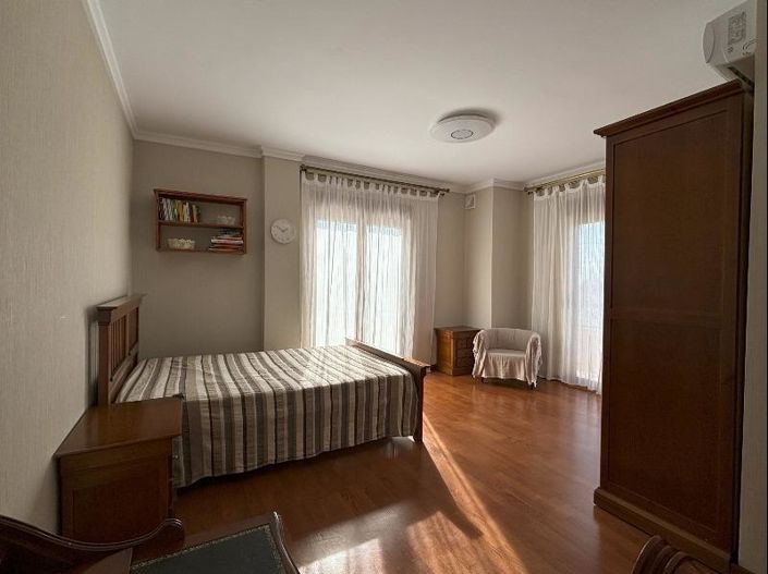Image No.41-5 Bed Villa for sale
