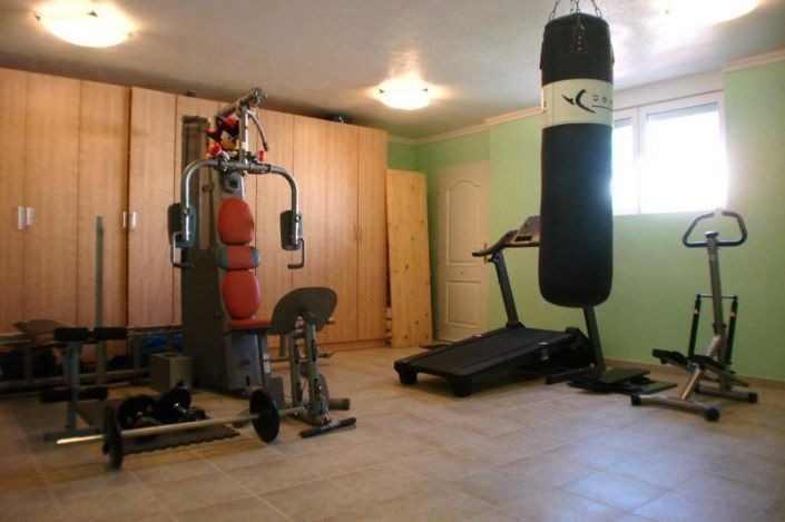 Image No.60-5 Bed Villa for sale