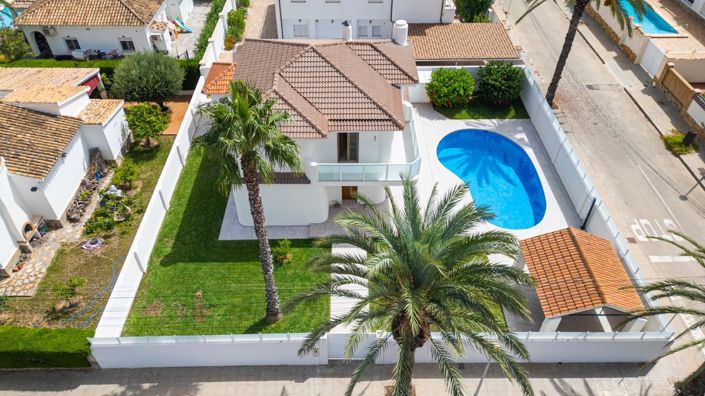 Image No.3-3 Bed Villa for sale