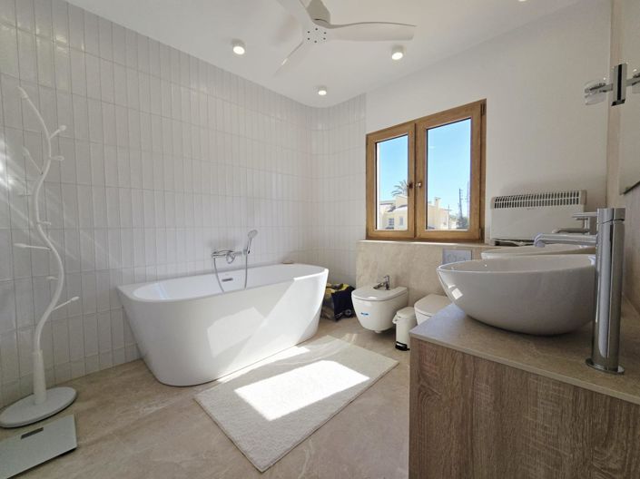 Image No.25-3 Bed Villa for sale