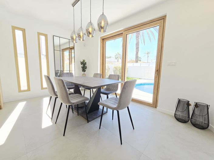 Image No.4-3 Bed Villa for sale