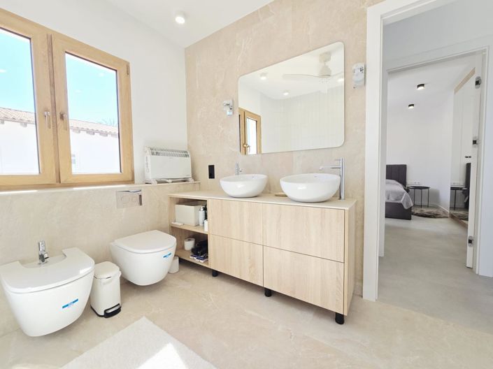 Image No.34-3 Bed Villa for sale
