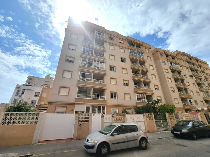 Image No.31-2 Bed Apartment for sale