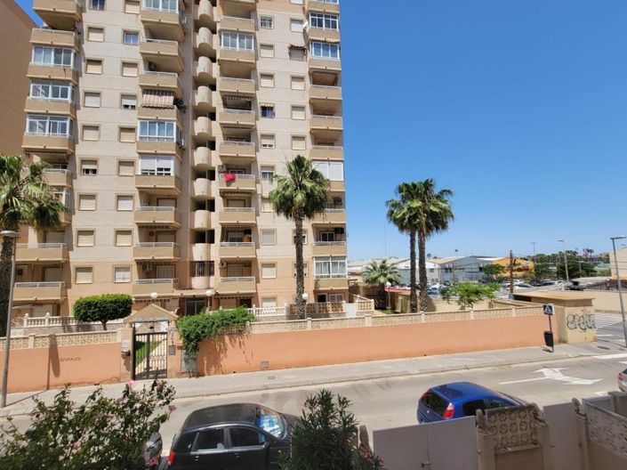 Image No.32-2 Bed Apartment for sale