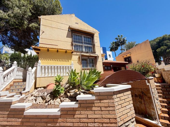 Image No.3-Villa de 4 chambres à vendre à Torrevieja
