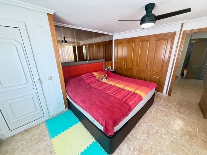 Image No.25-Villa de 4 chambres à vendre à Torrevieja