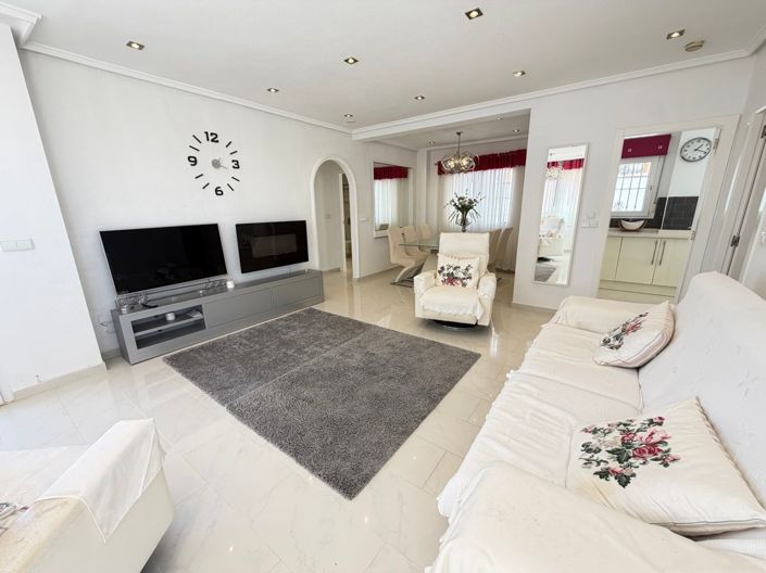 Image No.5-4 Bed Villa for sale