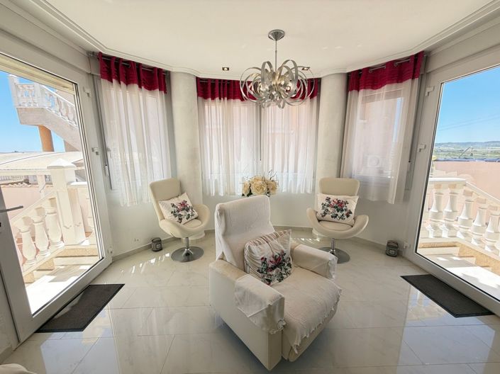 Image No.6-4 Bed Villa for sale