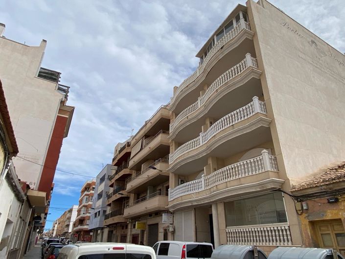 Image No.22-1 Bed Apartment for sale
