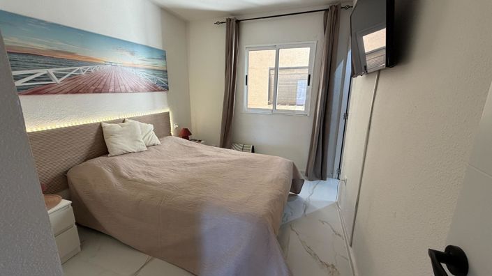 Image No.8-Apartment for sale