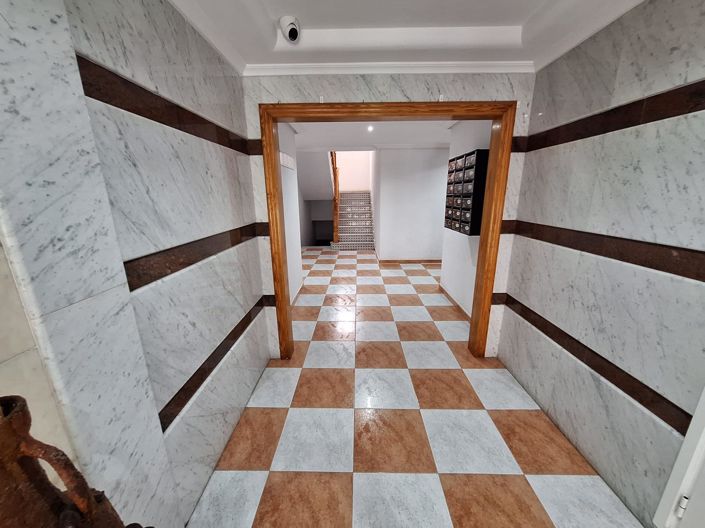 Image No.5-Apartment for sale