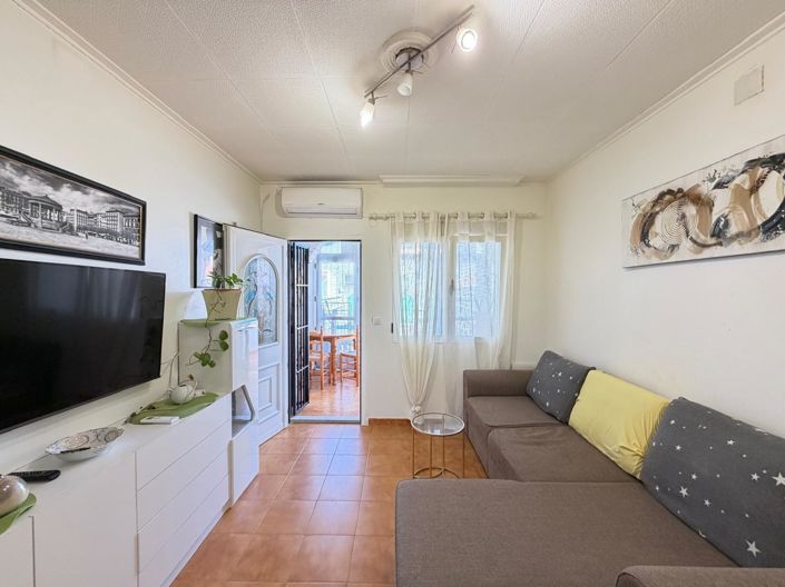 Image No.12-1 Bed Townhouse for sale