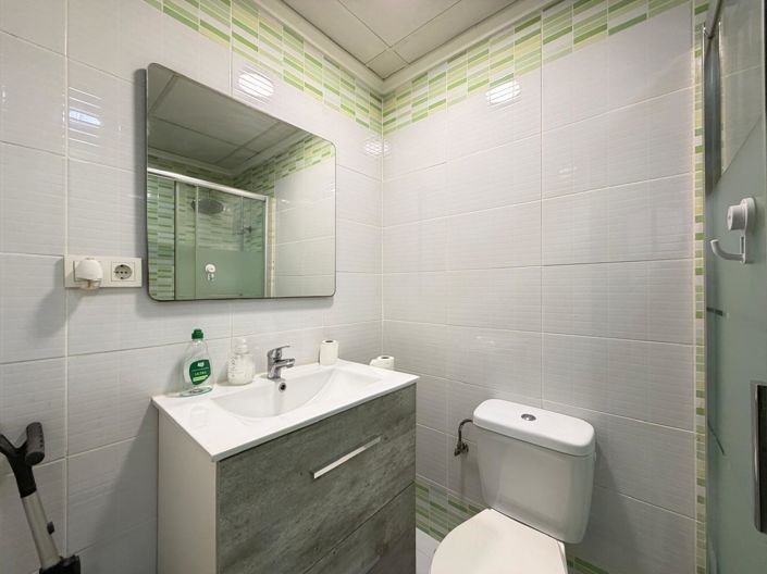 Image No.20-1 Bed Townhouse for sale