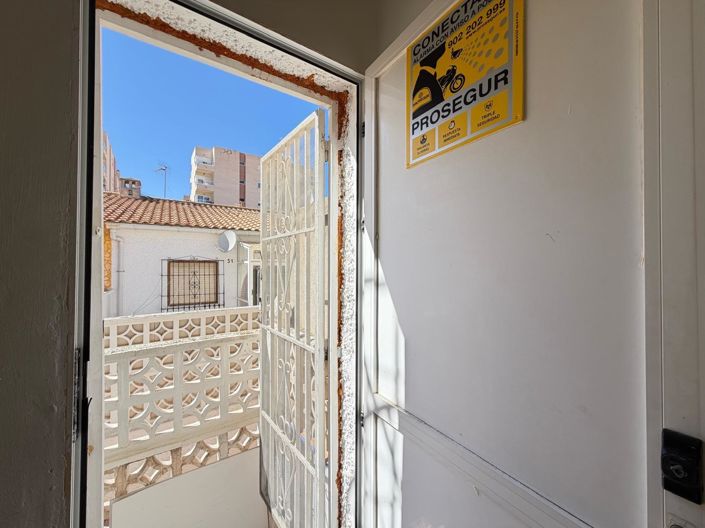 Image No.31-1 Bed Townhouse for sale