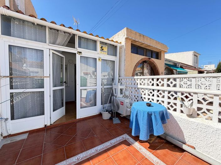 Image No.5-1 Bed Townhouse for sale
