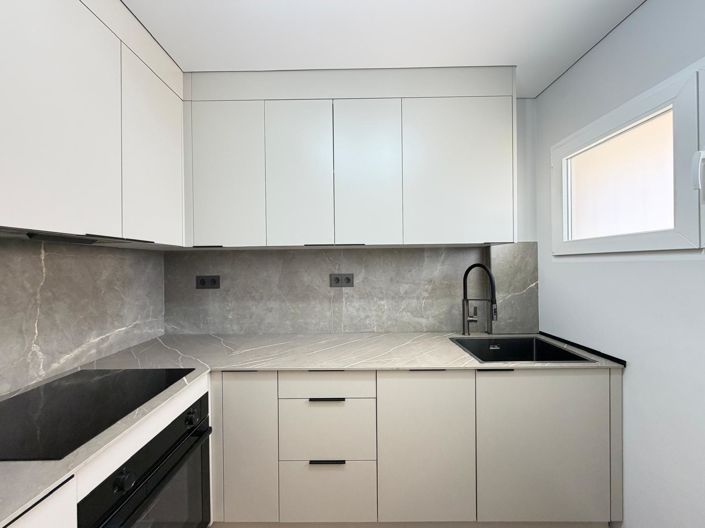 Image No.22-3 Bed Apartment for sale