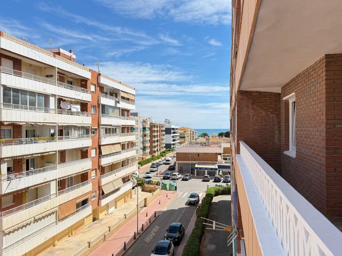Image No.40-3 Bed Apartment for sale
