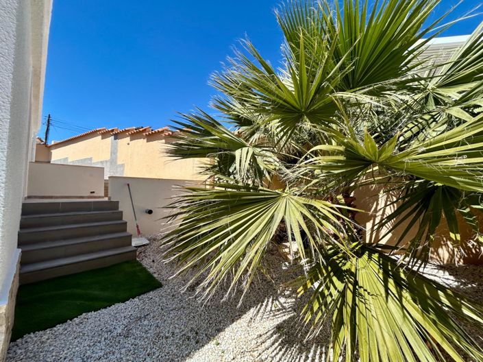 Image No.37-5 Bed Villa for sale