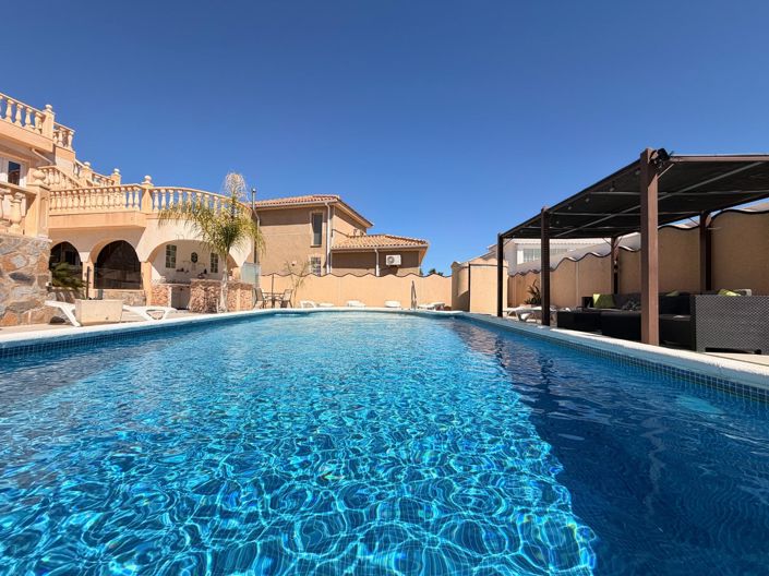 Image No.45-5 Bed Villa for sale