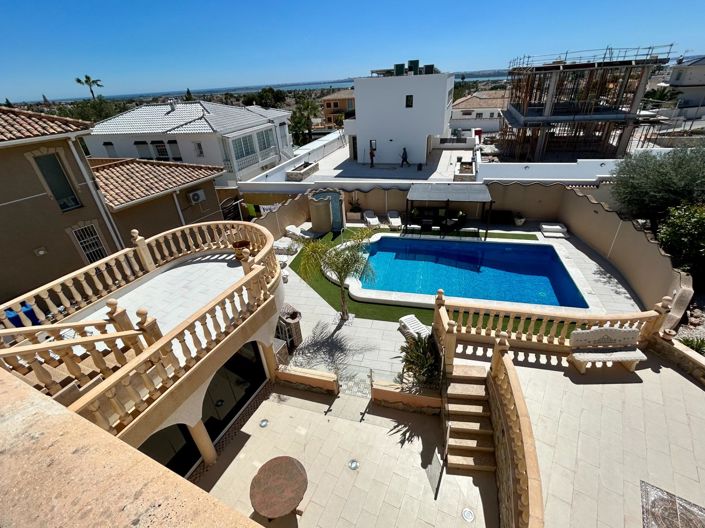 Image No.47-5 Bed Villa for sale