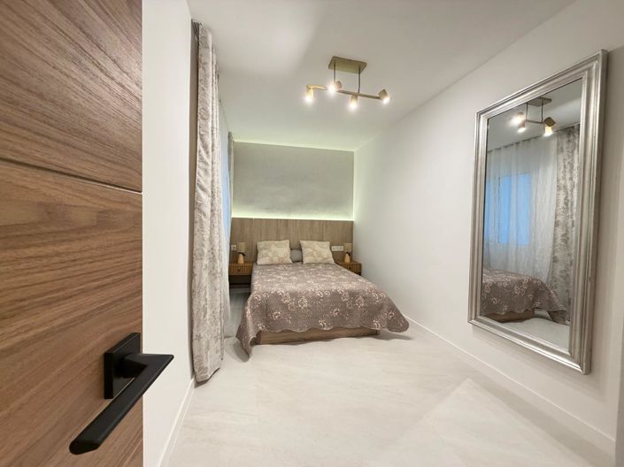 Image No.59-4 Bed Apartment for sale
