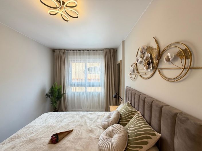 Image No.55-2 Bed Apartment for sale