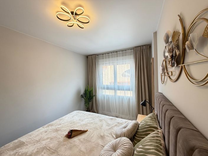 Image No.56-2 Bed Apartment for sale