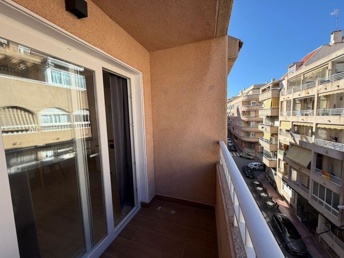 Image No.20-2 Bed Apartment for sale
