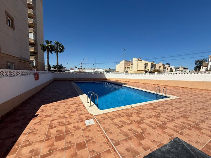 Image No.31-2 Bed Apartment for sale