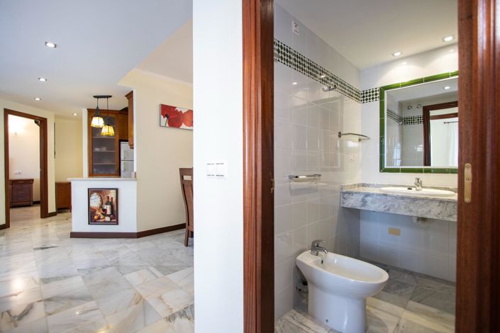 Image No.21-3 Bed Apartment for sale