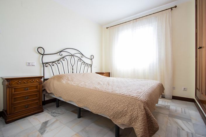 Image No.24-3 Bed Apartment for sale