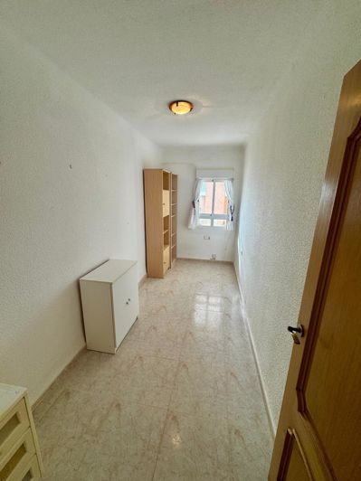 Image No.15-4 Bed Apartment for sale