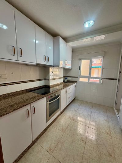Image No.18-4 Bed Apartment for sale
