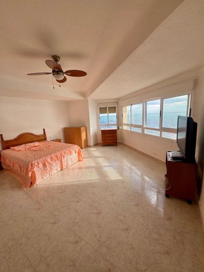 Image No.20-4 Bed Apartment for sale