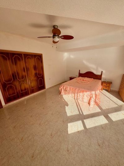 Image No.23-4 Bed Apartment for sale