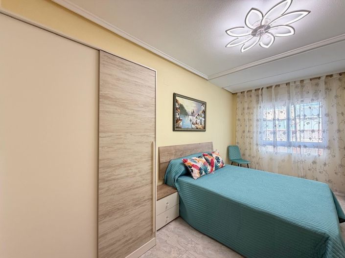 Image No.54-3 Bed Apartment for sale
