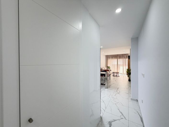 Image No.28-2 Bed Apartment for sale
