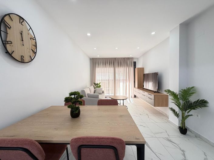 Image No.38-2 Bed Apartment for sale