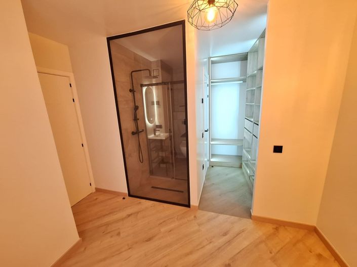 Image No.21-1 Bed Apartment for sale