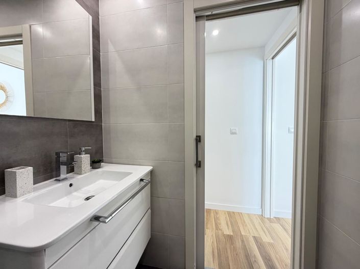 Image No.53-3 Bed Apartment for sale