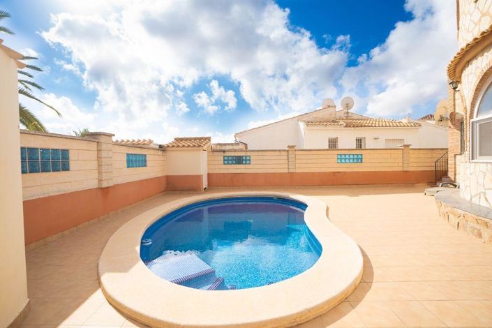 Image No.21-4 Bed Villa for sale