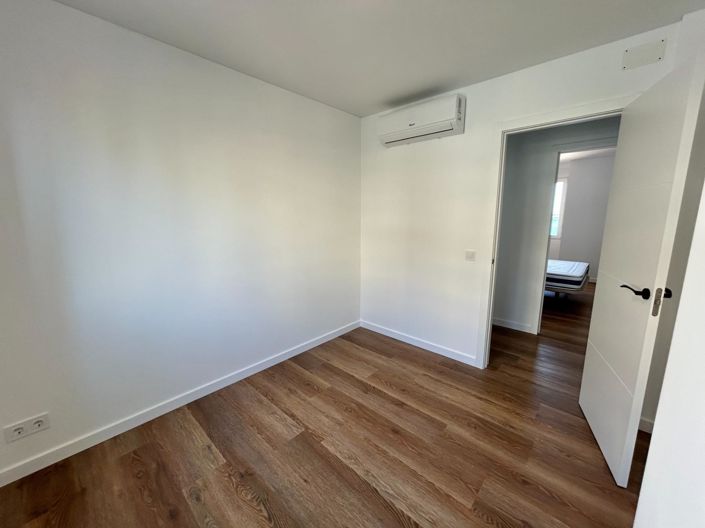 Image No.29-2 Bed Apartment for sale