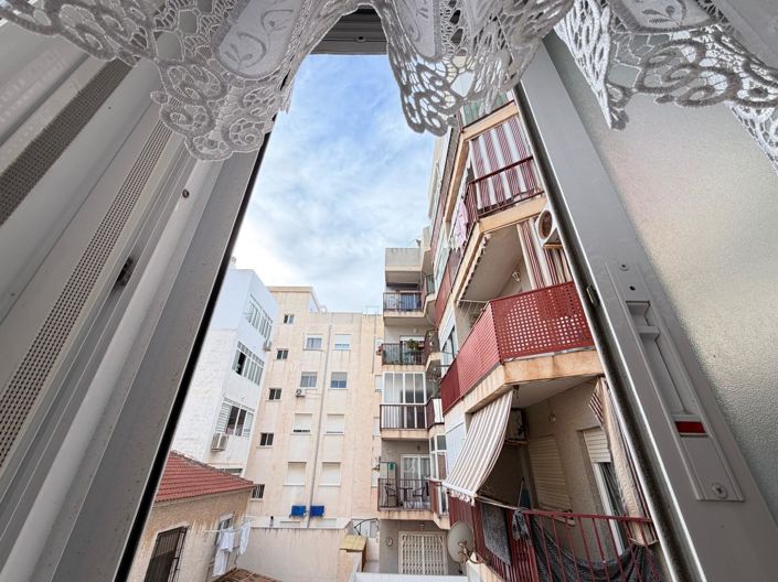 Image No.39-1 Bed Apartment for sale