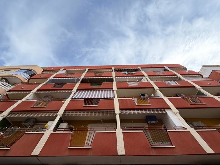 Image No.54-1 Bed Apartment for sale