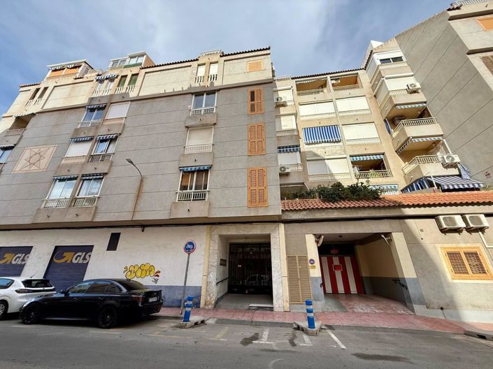 Image No.29-2 Bed Apartment for sale