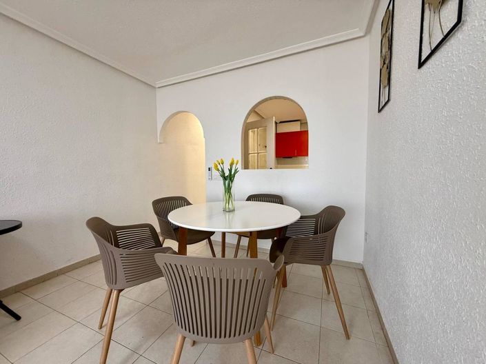 Image No.5-Appartement de 2 chambres à vendre à Torrevieja