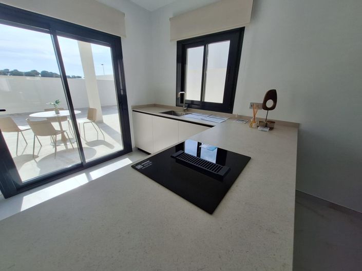 Image No.18-3 Bed Villa for sale