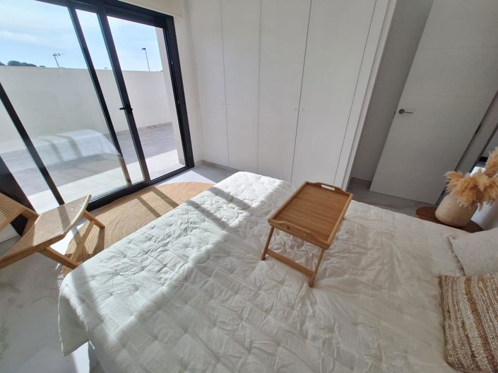 Image No.19-3 Bed Villa for sale