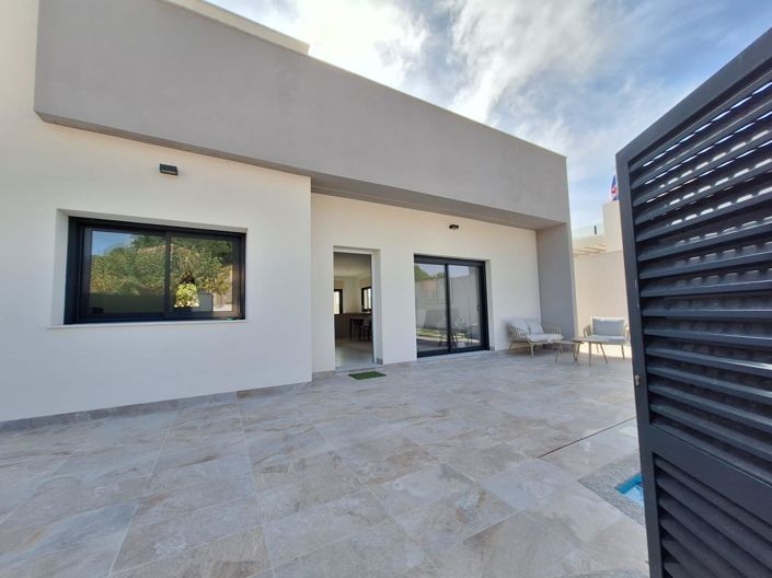 Image No.3-3 Bed Villa for sale